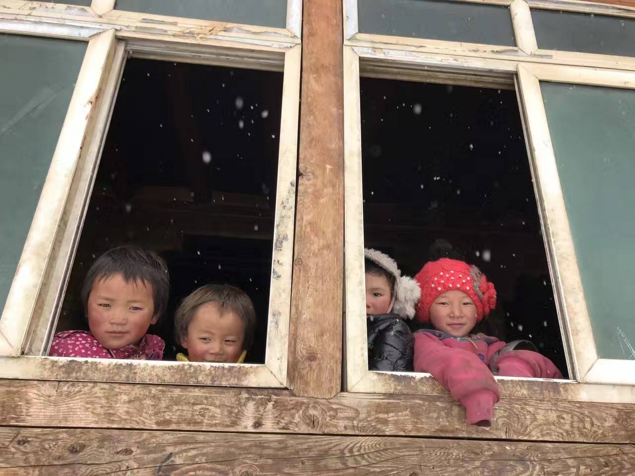 九游网页版网站入口-九游(中国)公益回顾丨家国同欢月同圆 温暖满载甘孜州(图9)