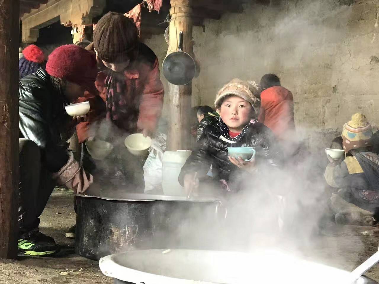 九游网页版网站入口-九游(中国)公益回顾丨家国同欢月同圆 温暖满载甘孜州(图10)